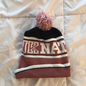 VS PINK BEANIE.